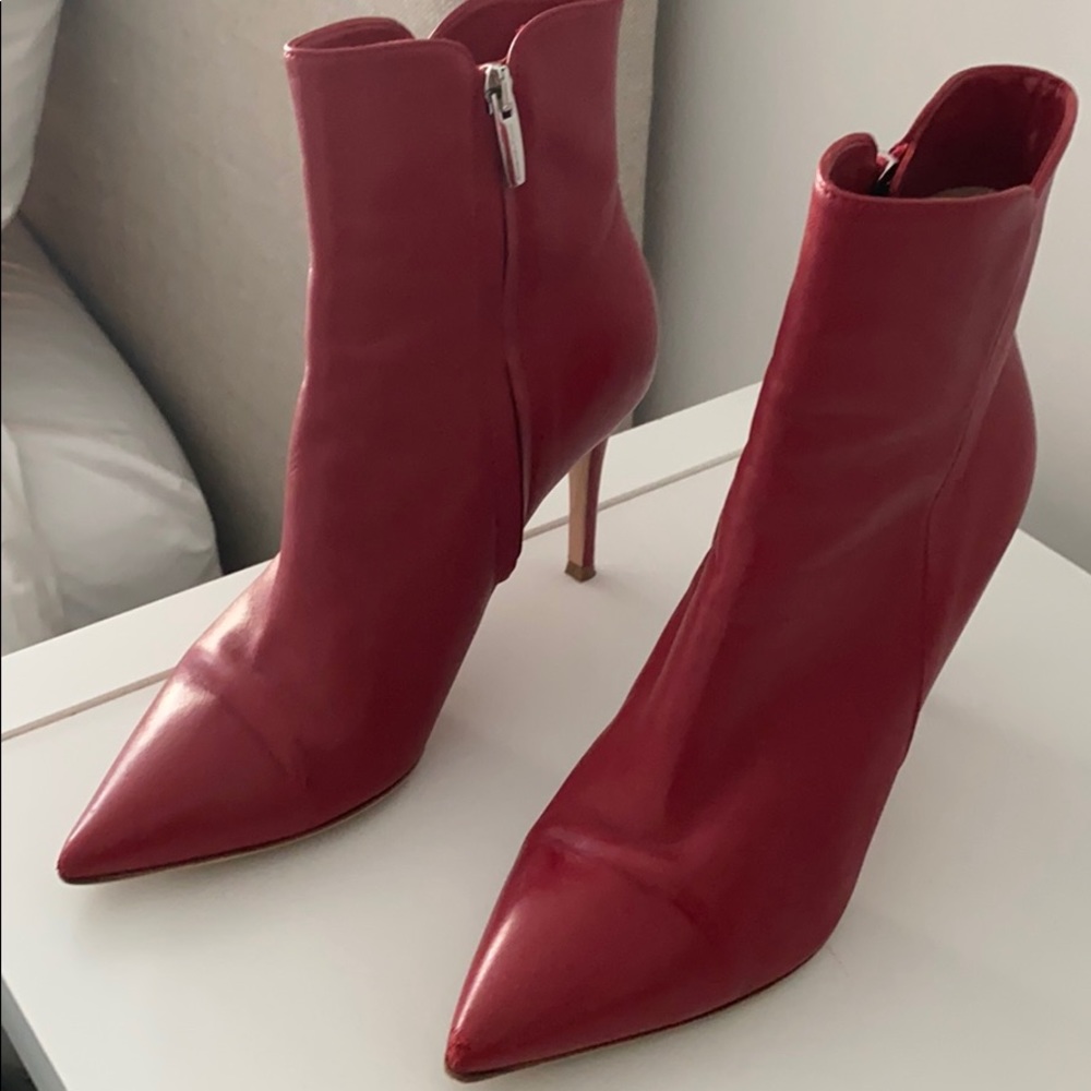 Giànvito Rossi booties red
